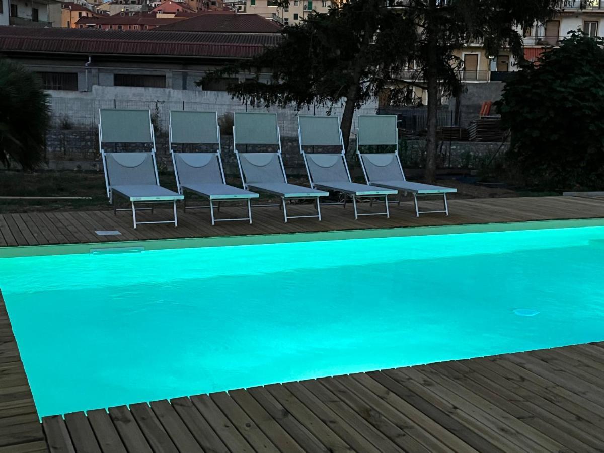 Il Gattino Di Porto - Apt 1 - Monolocale Veranda Piscina Imperia Exteriér fotografie
